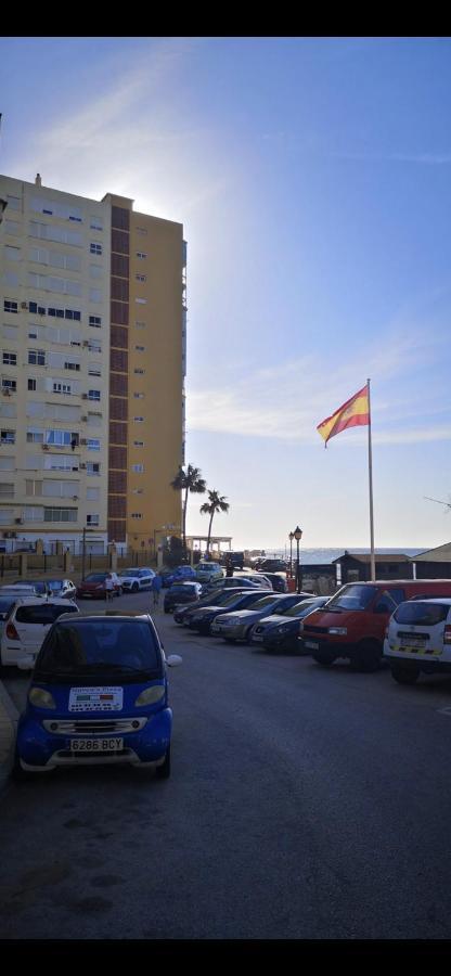Studio On The Beach Front Málaga Esterno foto
