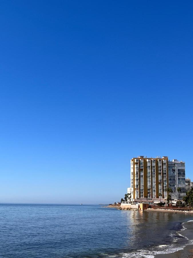 Studio On The Beach Front Málaga Esterno foto