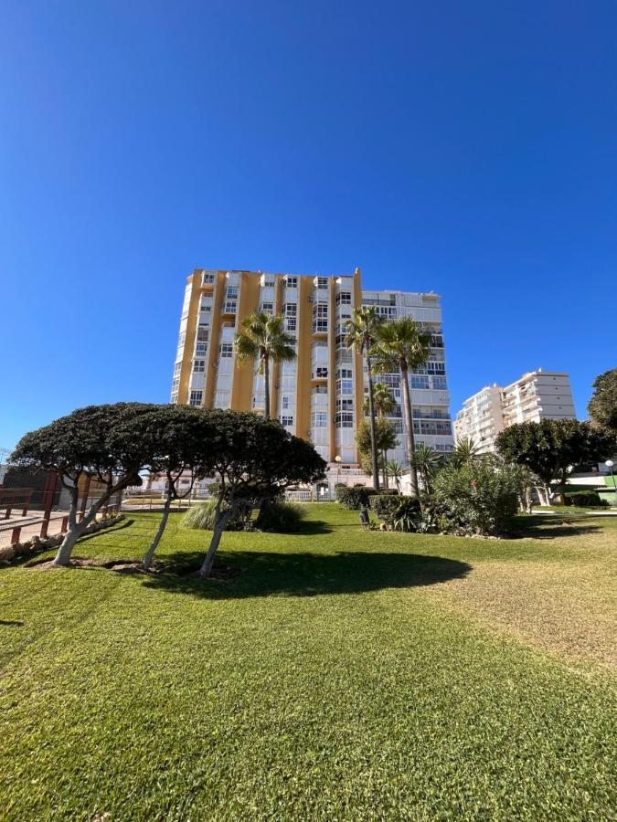 Studio On The Beach Front Málaga Esterno foto